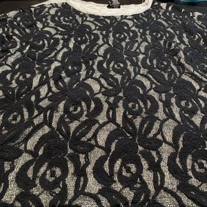 New Directions Black Lace Rose Womens  top with silver sleeves